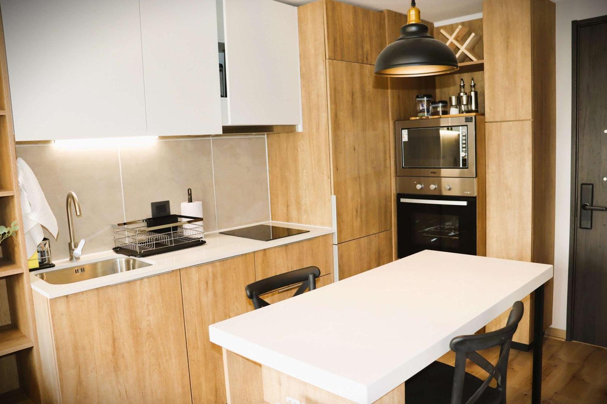Hom I Luminoso Departamento 2pax 1d1b En Calle Marin * Santiago